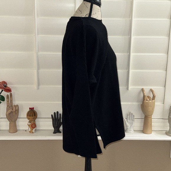Chico's Ribbed Knit Structured Tunic Top Black - Picture 2 of 10